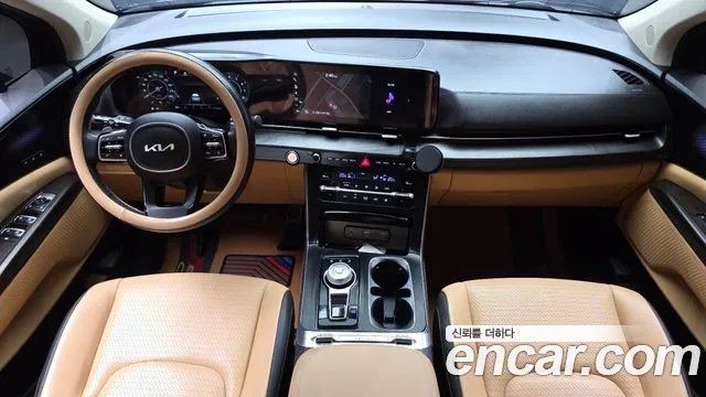 Kia Carnival Generation 4 — Фото автомобиля 9