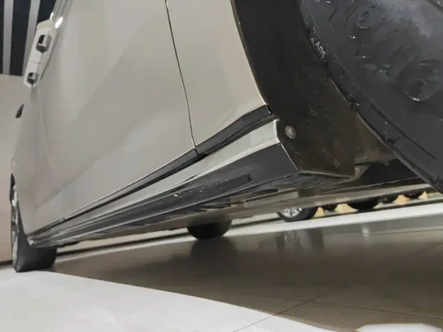 Volvo EM90 — Фото автомобиля 20