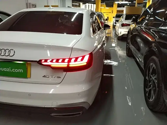 Audi A4L — Фото автомобиля 7