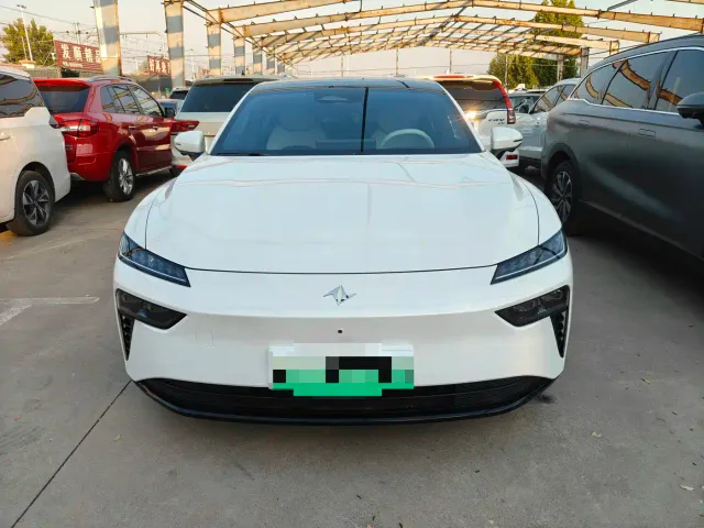 Dongfeng eπ 007 — Фото автомобиля 2