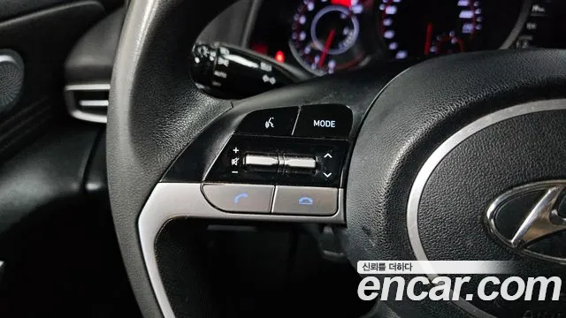 Hyundai AVANTE Avante (CN7) — Фото автомобиля 13