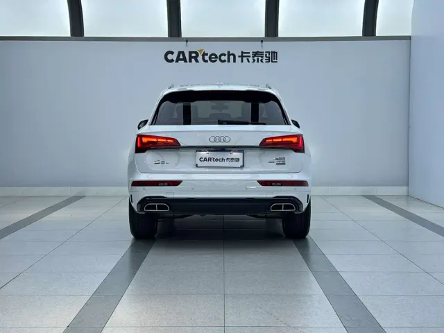 Audi Q5L — Фото автомобиля 4