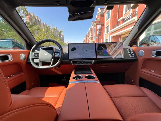 Li Auto L7 — Фото автомобиля 15