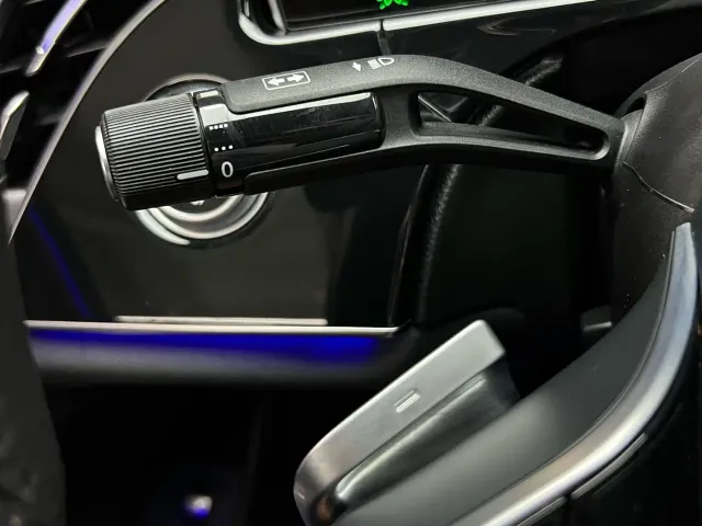 Mercedes-Benz E-Class — Фото автомобиля 20