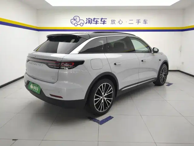 Leapmotor C11 — Фото автомобиля 3