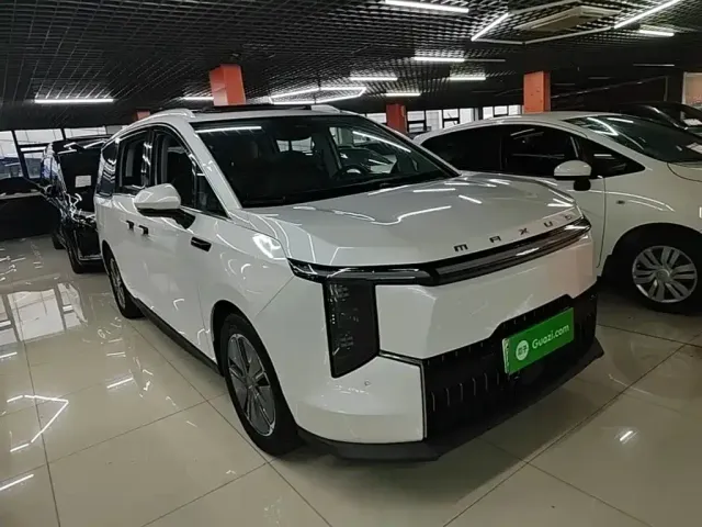Maxus Dajia 7 — Фото автомобиля 3