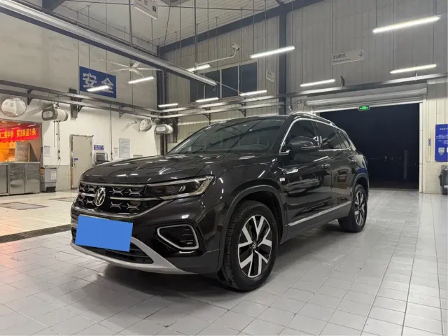 Фотография автомобиля — Volkswagen Tayron