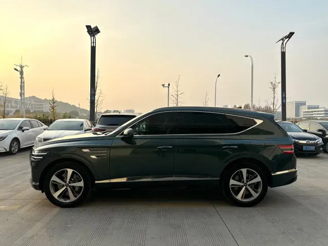Genesis GV80 — Фото автомобиля 3