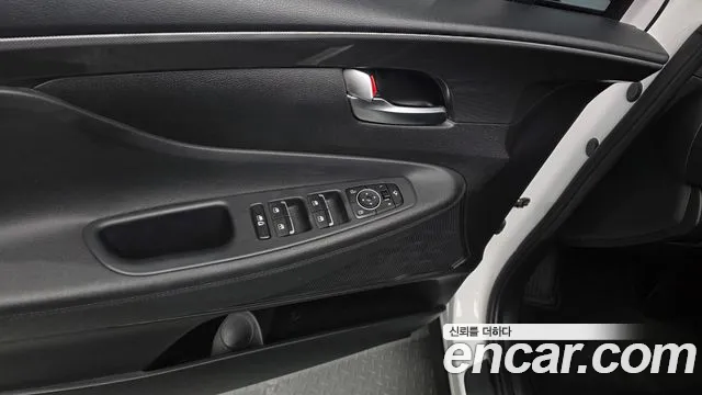Hyundai Santafe Новый Santa Fe Дизель 2.2 2WD — Фото автомобиля 23
