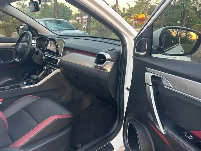 Geely Binyue — Фото автомобиля 14