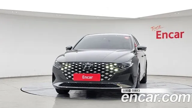 Hyundai Grandeur — Фото автомобиля 3