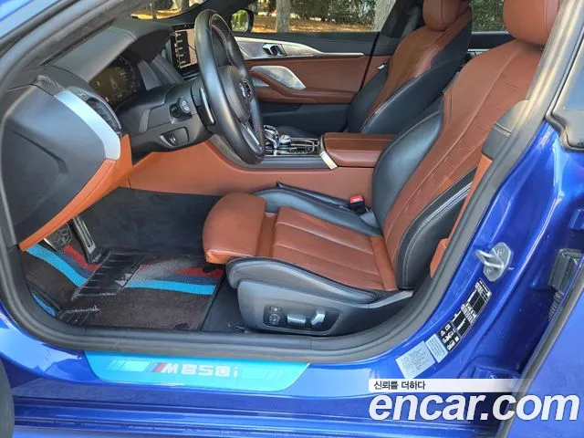 BMW 8 Series G15 — Фото автомобиля 11