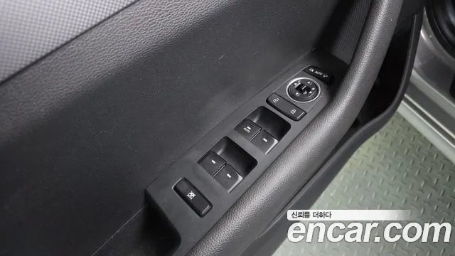 Hyundai Sonata — Фото автомобиля 28