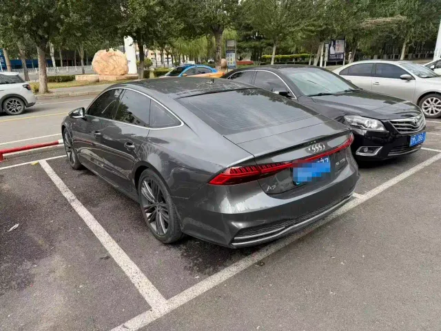 Audi A7 — Фото автомобиля 2