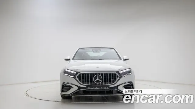 Mercedes-Benz E-Class — Фото автомобиля 3