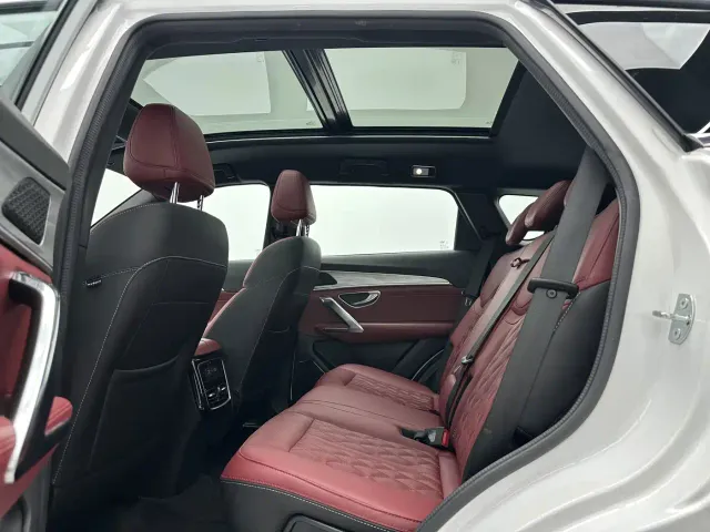 Jetour X70 Plus — Фото автомобиля 6