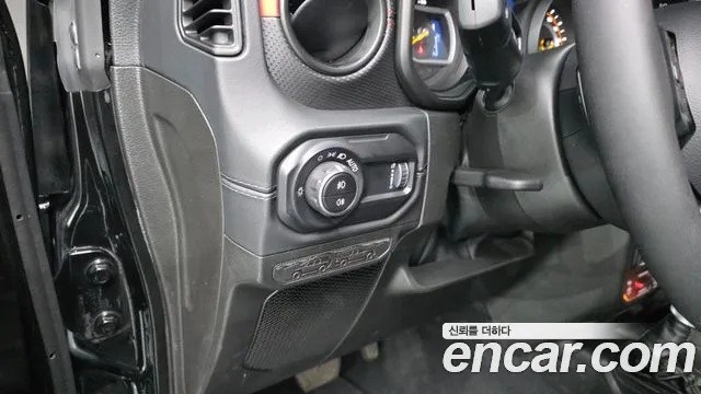Jeep Wrangler Wrangler (JL) 2.0 Rubicon 2 двери — Фото автомобиля 18