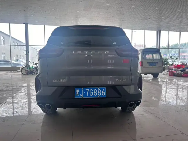Jetour X70 — Фото автомобиля 4