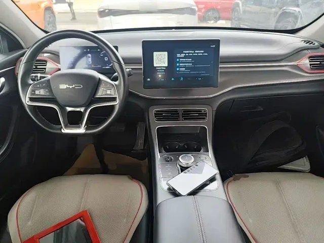 BYD Destroyer 05 2022 DM-i 55KM Premium — Фото автомобиля 9