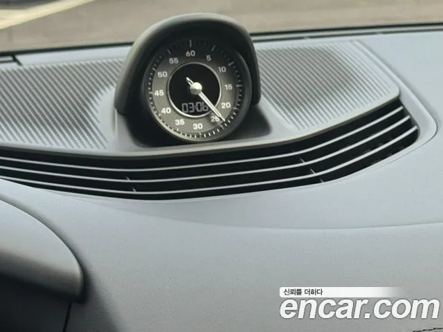 Porsche Taycan Taycan Khan — Фото автомобиля 17