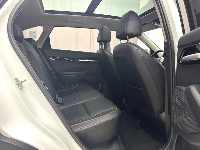 Kia Seltos — Фото автомобиля 10