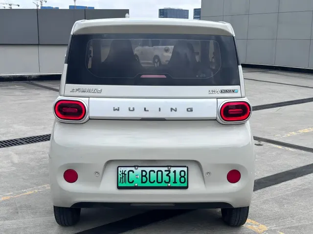 Wuling Hongguang Mini EV — Фото автомобиля 10