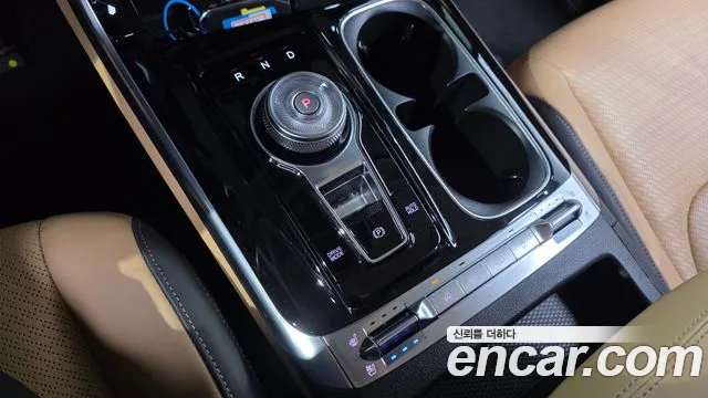 Kia Canival Carnival 4 поколение Дизель 9 мест Signature — Фото автомобиля 9