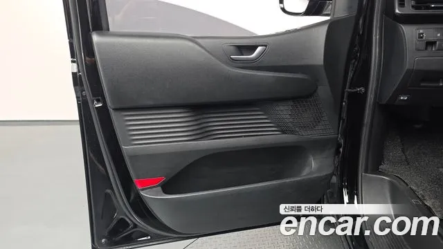Hyundai Staria — Фото автомобиля 14