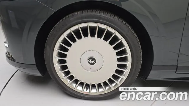 Hyundai Grandeur GN7 — Фото автомобиля 5