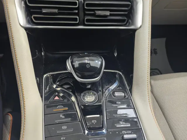 BYD Song PLUS — Фото автомобиля 11