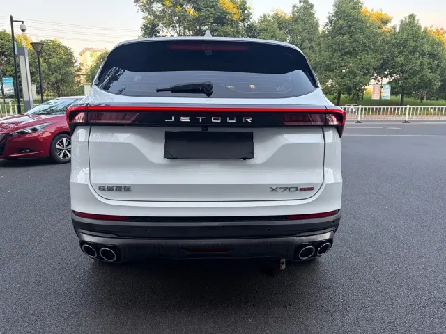 Jetour X70 Plus — Фото автомобиля 5