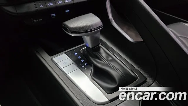 Hyundai AVANTE Avante (CN7) — Фото автомобиля 9
