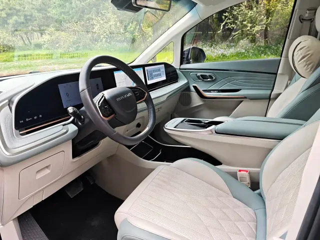 Maxus G90 — Фото автомобиля 6