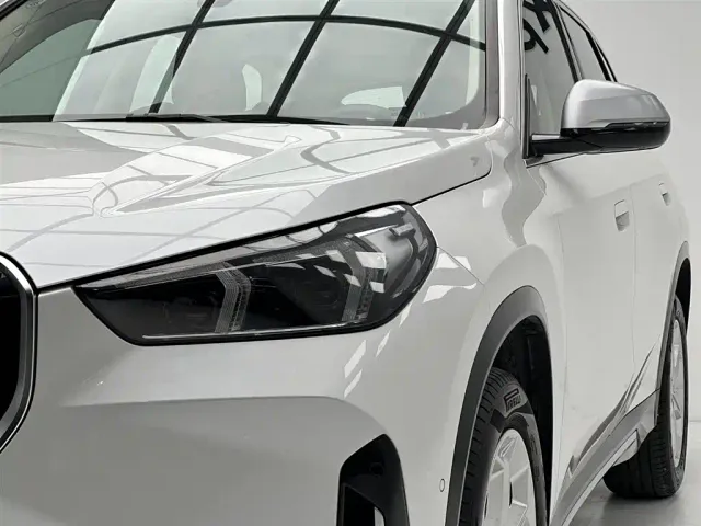 BMW X1 — Фото автомобиля 4
