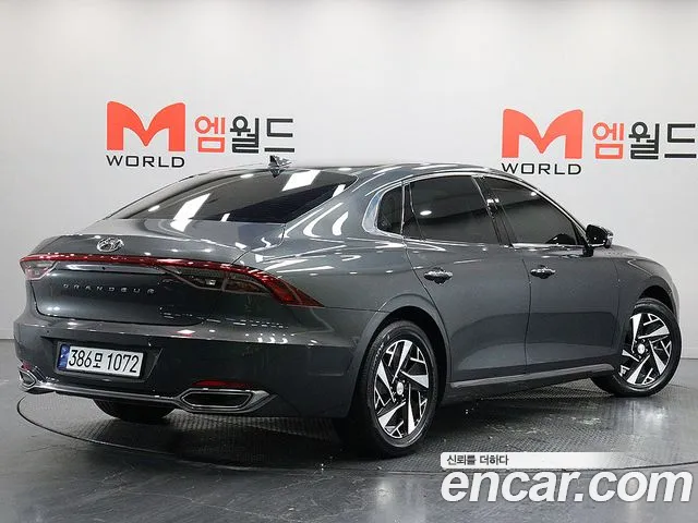 Hyundai Grandeur — Фото автомобиля 3