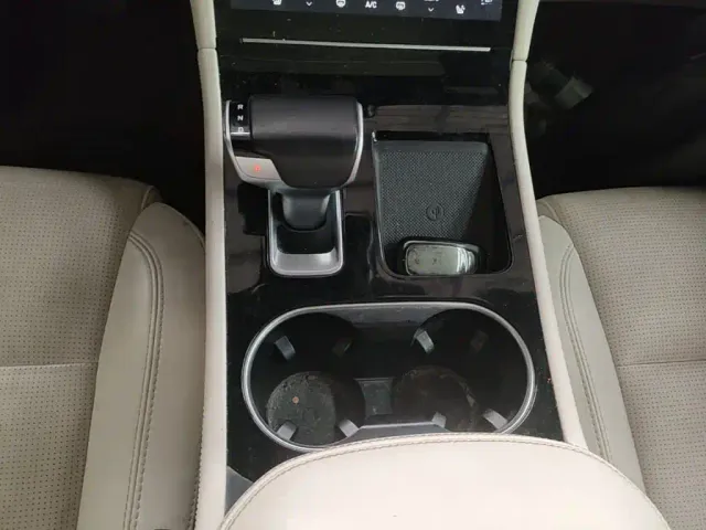 Li Auto ONE — Фото автомобиля 13