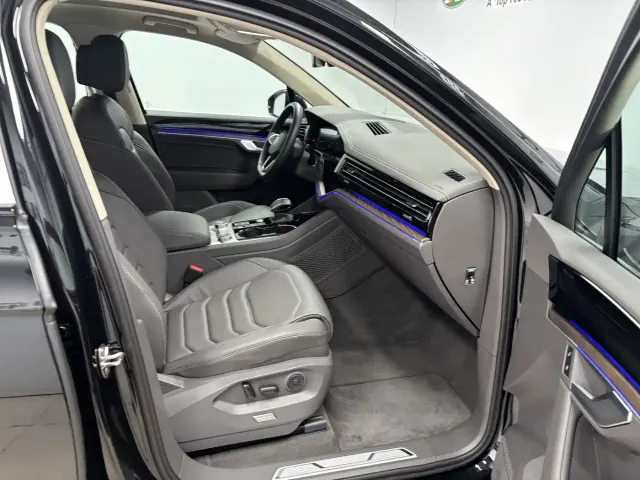 Volkswagen Touareg — Фото автомобиля 22