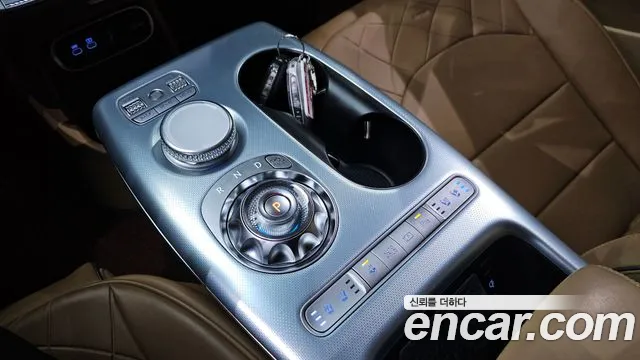 Genesis GV60 — Фото автомобиля 11