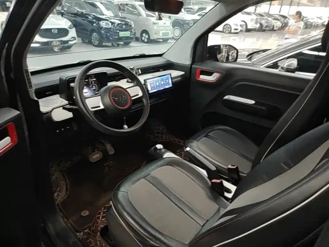 Wuling Hongguang Mini EV — Фото автомобиля 14