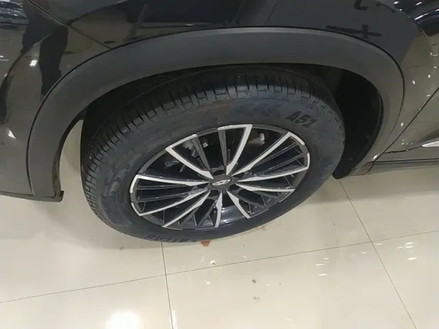 Chery Tiggo 8 — Фото автомобиля 22
