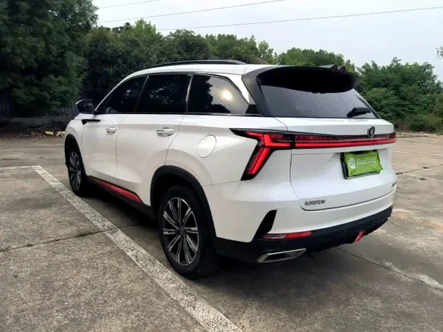 Changan CS75 Plus — Фото автомобиля 4