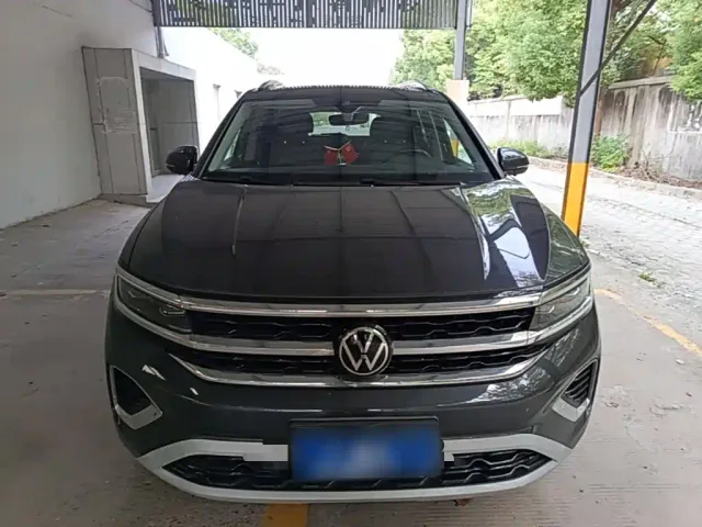 Volkswagen Talagon — Фото автомобиля 2