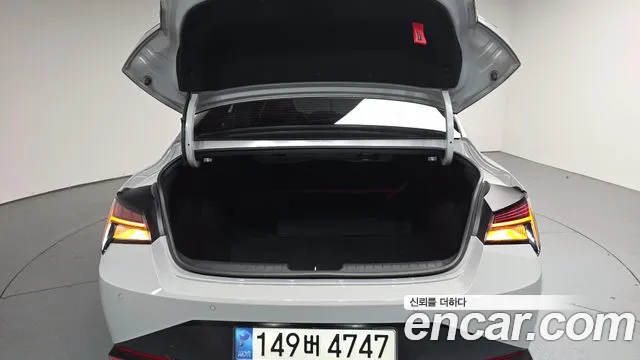 Hyundai AVANTE — Фото автомобиля 19