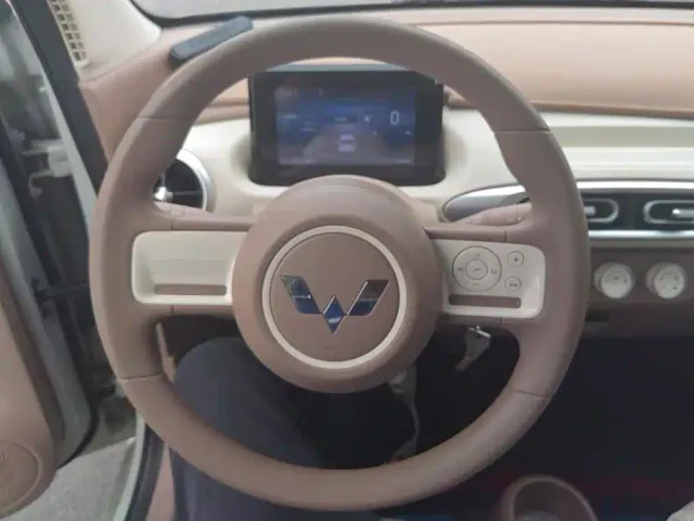 Wuling Hongguang Mini EV — Фото автомобиля 15