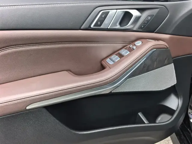 BMW X5 — Фото автомобиля 13