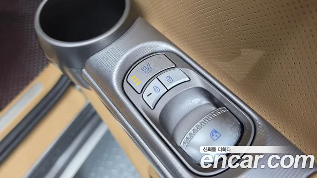 Genesis GV60 — Фото автомобиля 28