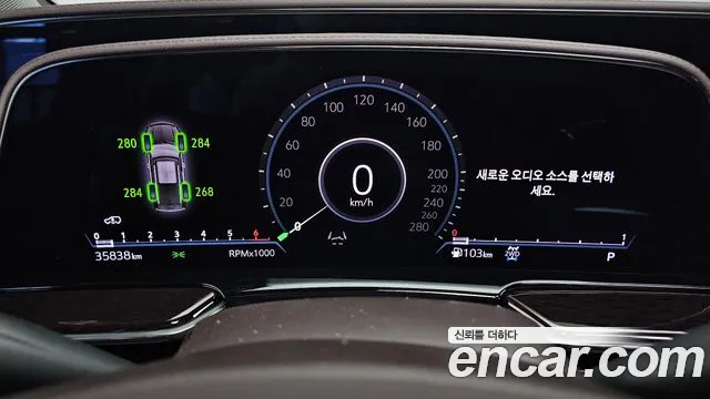 Cadillac Escalade Generation 5 — Фото автомобиля 8