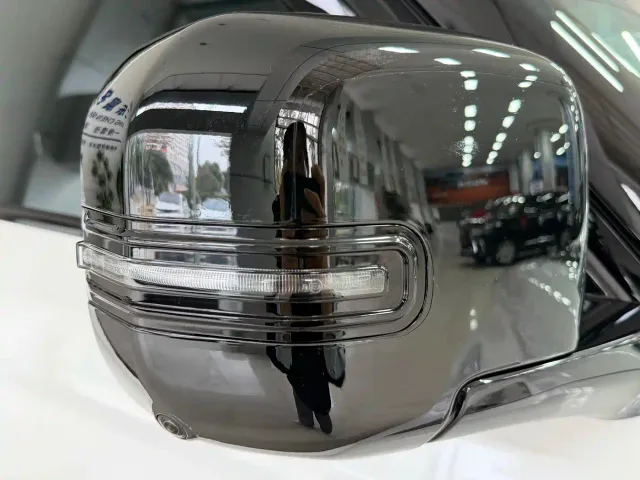 Haval Great Wall H10 — Фото автомобиля 12