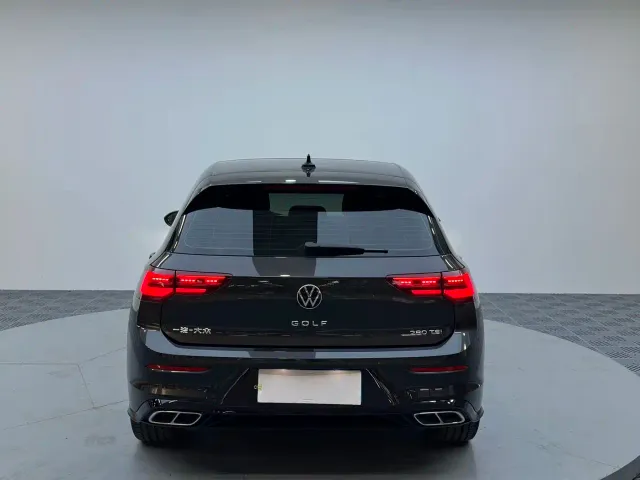 Volkswagen Golf — Фото автомобиля 6