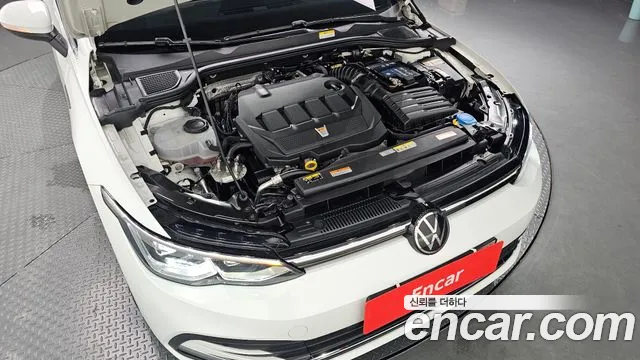 Volkswagen Golf Golf 8 поколение 2.0 TDI Prestige — Фото автомобиля 4